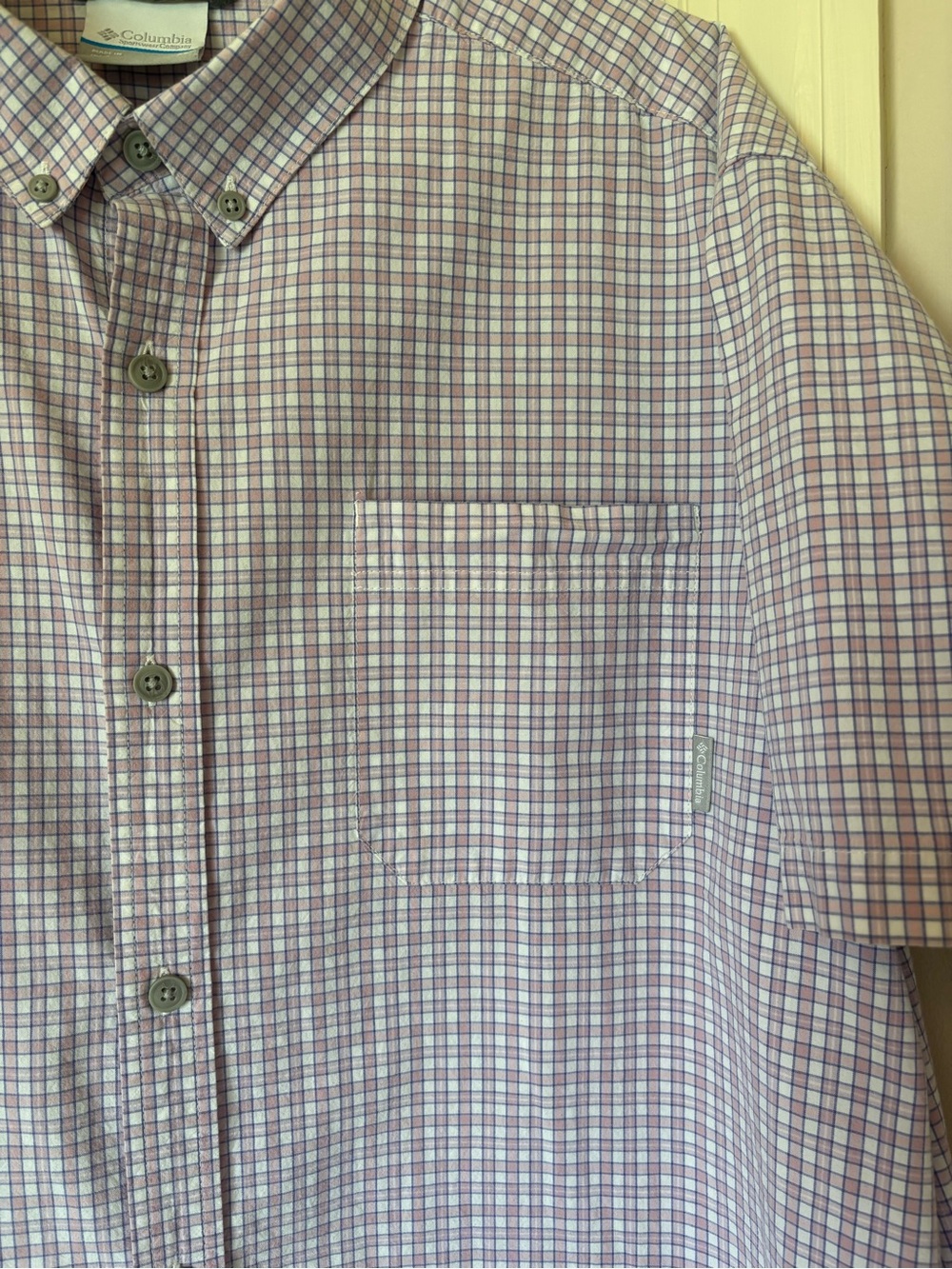 Columbia Men’s Lavender and White Checked Short-Sleeve Button-Down Shirt
